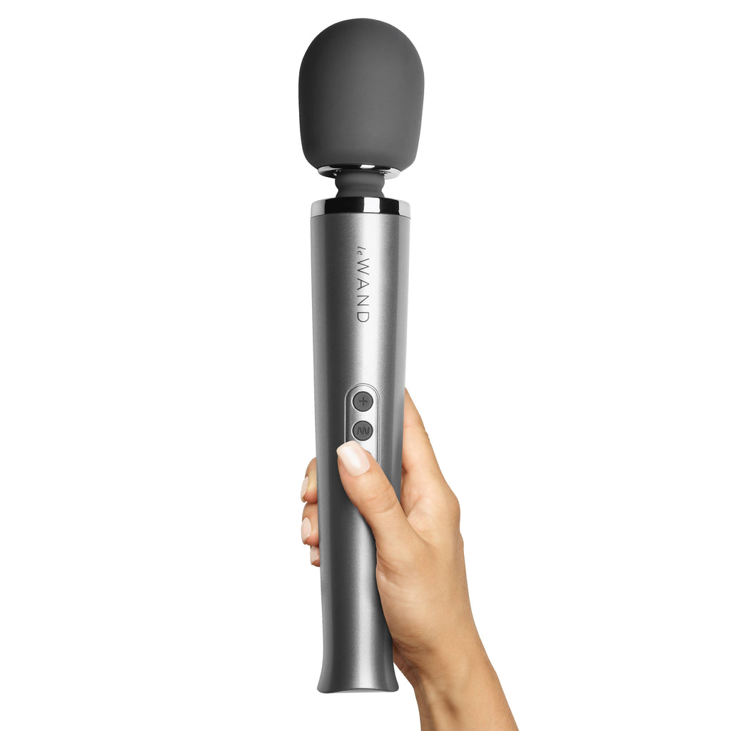 Le Wand OG Rechargeable Massager