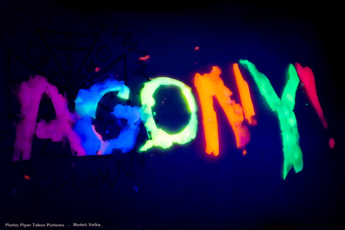 Blacklight Rainbow in a Jar Wax Play Candle - Low Temp - Unscented - UV Reactive Pitcher Candle